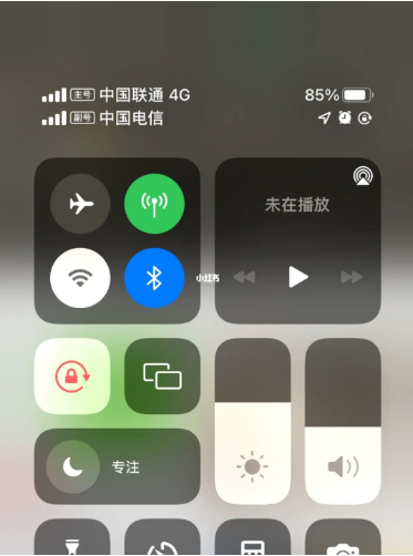 赤峰苹果手机维修分享iPhone双卡信号解决办法 