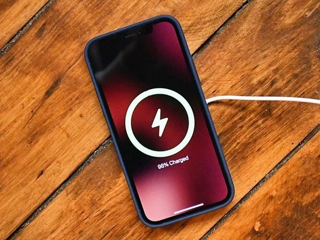赤峰苹果手机维修分享iPhone 12可以随便充电吗 